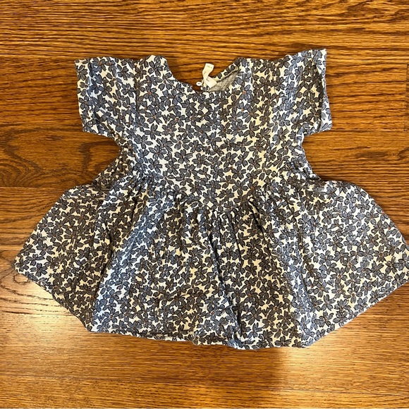 Quincy Mae Other - grey blue floral dress